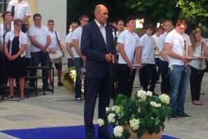 Janša: Potreben je pogum, da ne pristajamo na laži slovenskih medijev