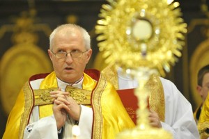 Z mašo se bo začel tabor Slovencev po svetu