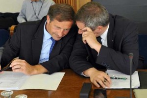 Erjavec Židanovo izjavo označuje za "precej naivno" in pravi: "Počakajmo na jesen."
