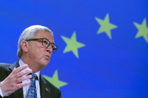 Čakajoč grški referendum, Junckerjeva komisija na obisku v Luksemburgu