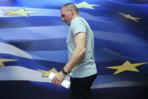 Grški finančni minister Varufakis odstopil 