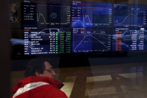 Kitajska vlada ni uspela ustaviti potopa delnic