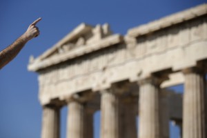 Pritisk na Atene se krepi, Cipras naj bi predlagal 12-milijardni reformni paket