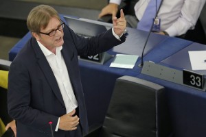 Verhofstadt Ciprasu: Pokažite, da ste pravi voditelj, ne lažni pridigar (VIDEO)