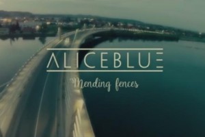 HIT DNEVA: Alice Blue &#39;Mending fences&#39;