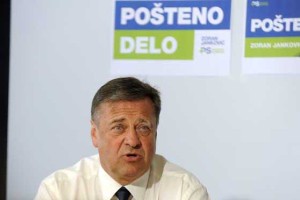 Jankovića raje niso povabili, da se ne bi zjokal ob skromnem podmladku PS
