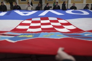Na Hrvaškem glede na raziskavo dvakrat več desničarjev kot levičarjev