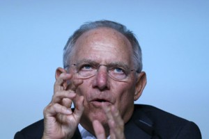 Schäuble: Raje odstopim kot spremenil stališče glede Grčije