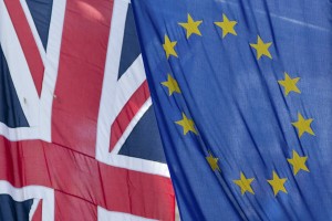 Britanski referendum o članstvu v EU sredi prihodnjega leta