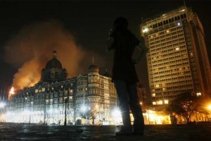 V Indiji obesili enega od organizatorjev terorističnih napadov v Mumbaiju