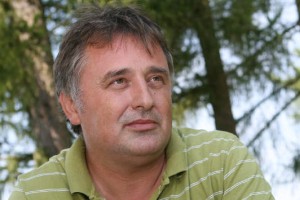 Leljak ogorčen: Na policiji so ga hoteli zaslišati pod Titovo sliko