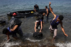 Na grških otokih "popoln kaos" zaradi rekordnega števila migrantov