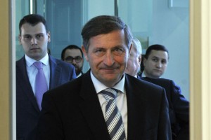 Za Karla Erjavca prihaja čas polaganja računov za vse burke, cirkuse, drame