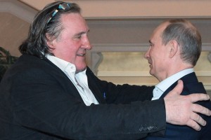 Putinov prijatelj Depardieu med umetniki, ki so v Ukrajini nezaželeni