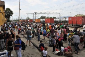 Srbija pod vse močnejšim pritiskom migrantov