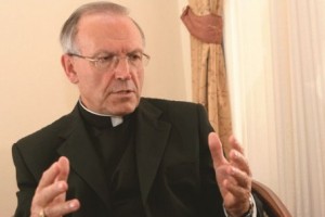 Anton Stres o razlikah med slovensko in francosko družbo