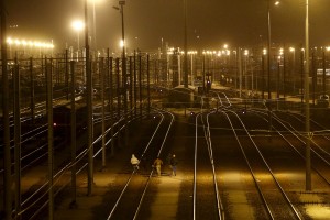 Število poskusov vdorov migrantov v predor v Calaisu drastično upadlo