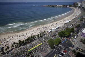 Stotisoči za odstop brazilske predsednice Dilme Roussef