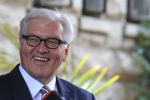 Nemški zunanji minister za hitro deportacijo balkanskih prosilcev za azil
