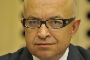 MZZ se hvali z "ničelno toleranco" pri finančnem poslovanju veleposlaništev