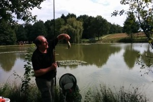 FOTO: V Metliki ribiško tekmovanje pobratenih občin 