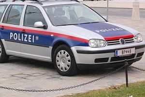 Avstrijska policija preprečila novo tragedijo beguncev