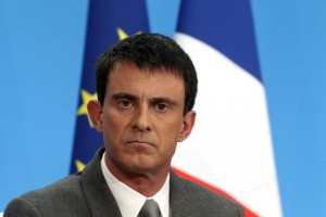 Francoski premier za sprejem migrantov, ki bežijo pred vojno in preganjanjem