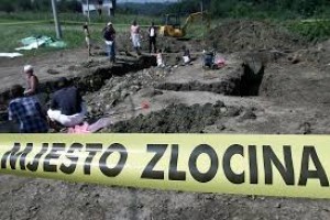 V BiH odkrili novo množično grobišče žrtev iz Srebrenice