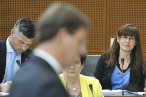 Cerarju zaradi novega šefa OVS popuščajo živci