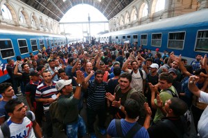 Železniška postaja v Budimpešti znova odprta za migrante