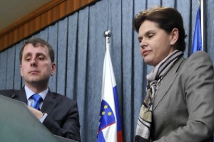 Möderndorfer tudi formalno zapustil Bratuškovo