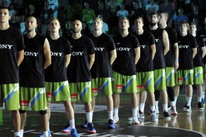 Slovenci proti Makedoniji za potrditev poti v Francijo