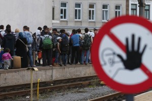 Nemčija zaradi begunske krize ponovno uvedla nadzor na mejah, zlasti z Avstrijo