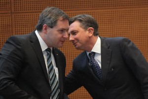 Potratneži: Pahor, Židan in drugi razmetavajo z denarjem za reprezentanco