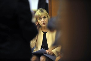 Pusićeva: Hrvaška ne more sama poskrbeti za več deset tisoč beguncev 
