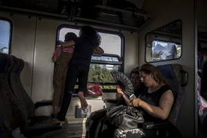 V Avstrijo z Madžarske nekaj sto beguncev, na meji s Slovenijo mirno