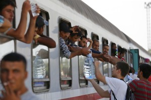Hrvaško naj bi zapustilo 3500 migrantov