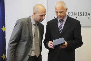 Kos ima v ekipi pet forenzikov, a nobeden ni nikoli preiskoval gospodarske kriminalitete