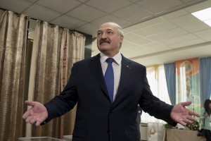 Lukašenko še do petega mandata