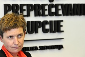 Sedlarjeva: Verjetno sem imela danes na sestanku spet srečo, da me niso zažgali na grmadi ali pa nesli ven