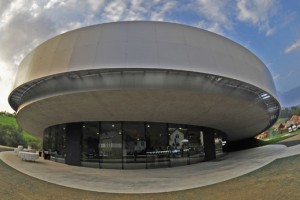 Vlada bi ustanovila ustanovila slovensko vesoljsko agencijo