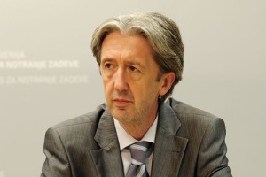 Šefic: Slovenija lahko dnevno sprejme največ od 2000 do 2500 migrantov