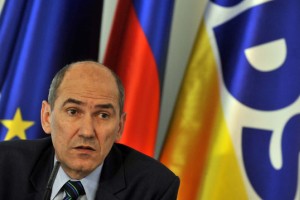 Janša: Vlada mora sprejeti ponujeno pomoč Nemčije, mejo naj varuje vojska