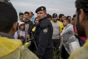 Avstrijska policija potrebuje okrepitve, priseljenska kriza se bo nadaljevala še prihodnje leto