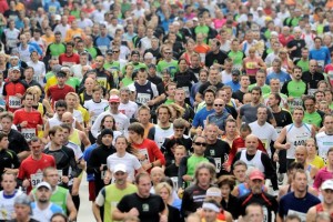 Danes na ljubljanskih ulicah že okrog 9000 tekačev