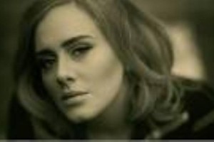 HIT DNEVA: Adele ima (končno) novo