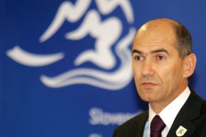 Janez Janša o dobrodošlici novim sodržavljanom, ki jo je zapisal urednik Mladine