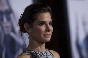 Sandra Bullock pripravlja žensko verzijo "roparskega" filma Oceanovih 11