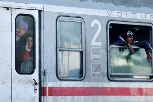 Migrantska kriza: V Dobovo danes z dvema vlakoma prispelo dobrih 2100 migrantov