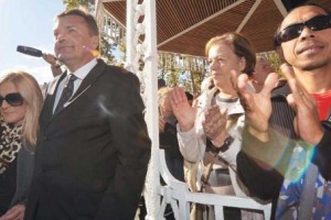 Višje sodišče zavrnilo Janšo: »Čeprav je ploskal, to še ne pomeni, da je očitno vnet podpornik Jankovića«